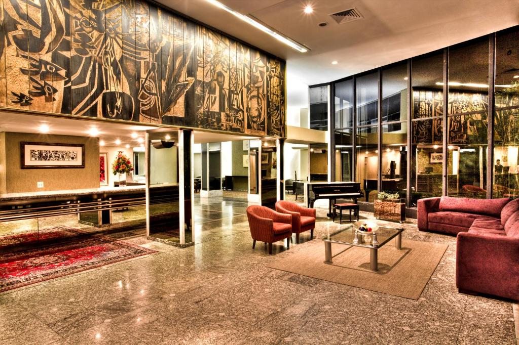 Отель Alta Reggia Plaza Hotel, Куритиба