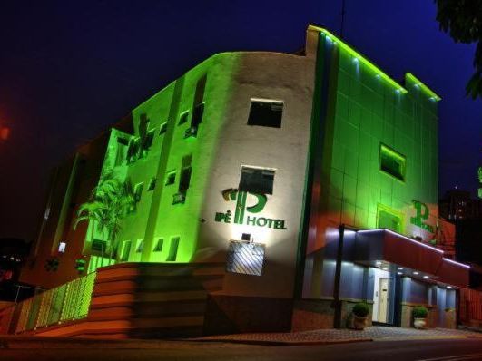 Отель Ipê Guaru Hotel, Гуарульюс