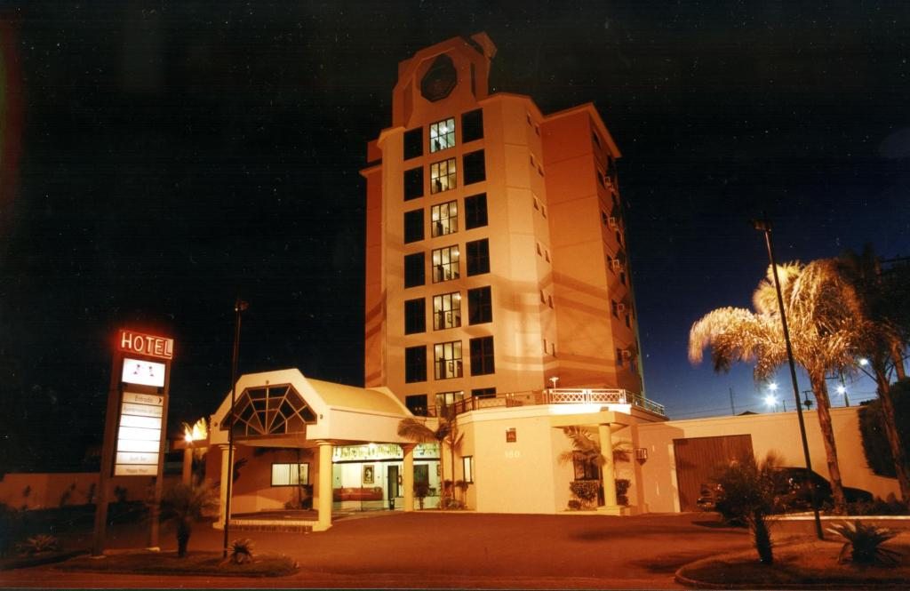 Отель Carlton Plaza Hotel Uberlandia, Уберландия