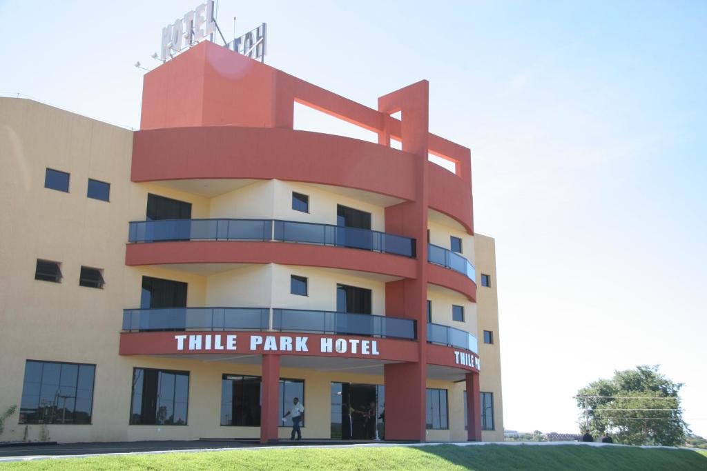 Отель Thile Park Hotel, Жатаи