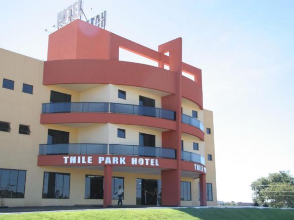 Отель Thile Park Hotel, Жатаи