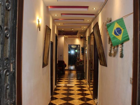 Family Palace Hostel