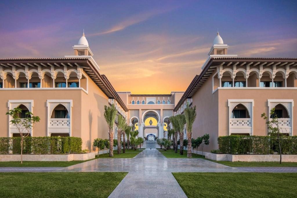 Курортный отель Rixos Saadiyat Island Abu Dhabi - Ultra All Inclusive, Абу-Даби