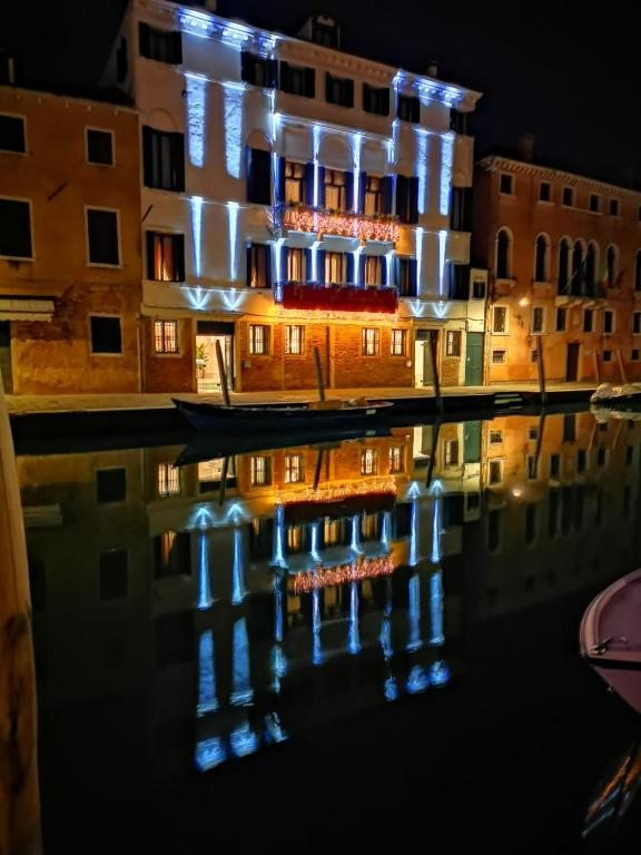 Ca' Bonfadini Historic Experience, Венеция