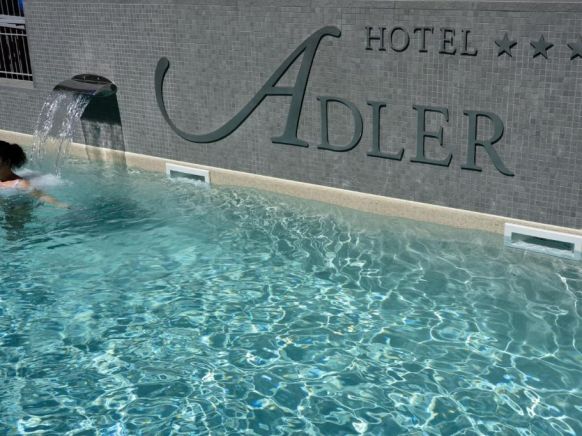 Hotel Adler, Алассио
