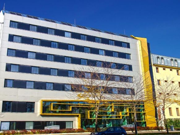 Brigittenau Youth Palace