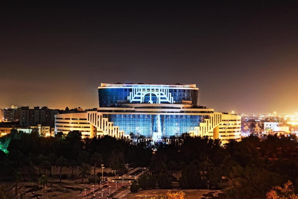 Holiday Villa Hotel & Residence City Centre Doha, Доха