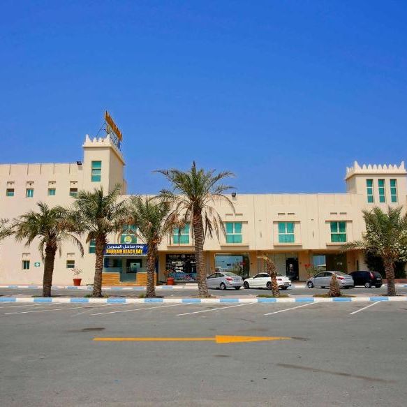Bahrain Beach Resort, Заллак