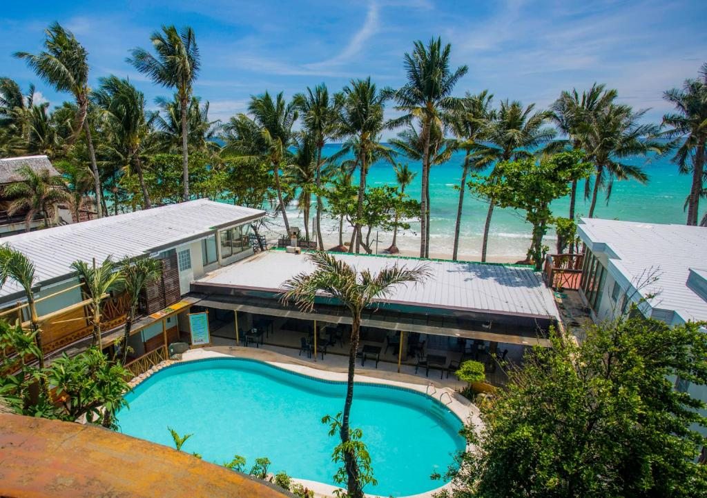 Red Coconut Beach Hotel Boracay, Боракай