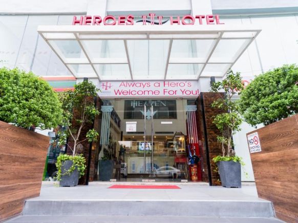 Heroes Hotel