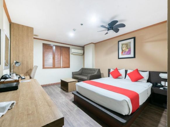 OYO 224 DG Grami Hotel