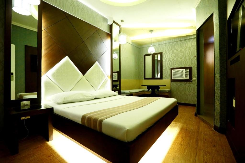 Victoria Court Gil Puyat Motorist Lodge, Манила