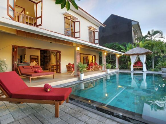 Canggu 5 Bed Villa with Stunning Rice Field Views