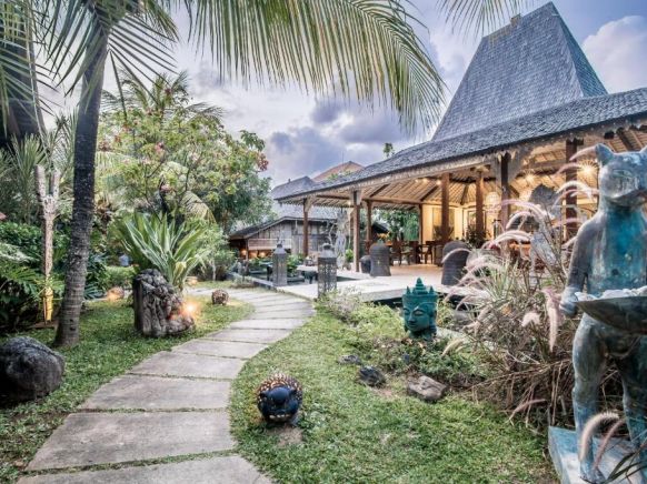 Wayang Retreat