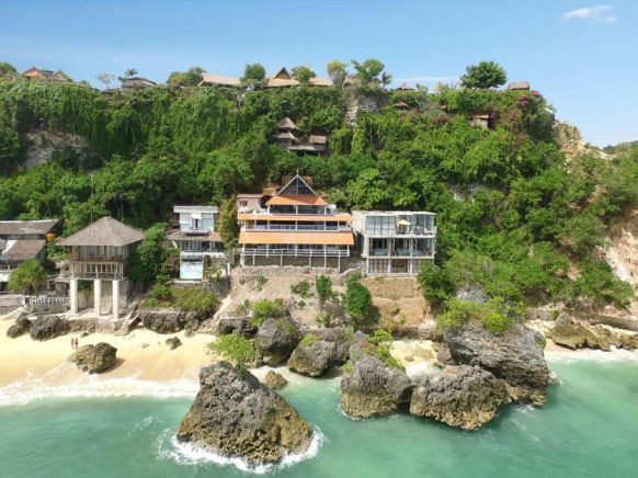 Inn Possible Cliff House, Улувату