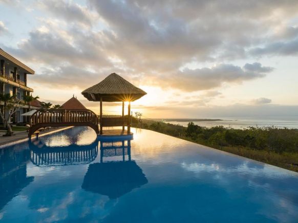 Semabu Hills Hotel Nusa Penida