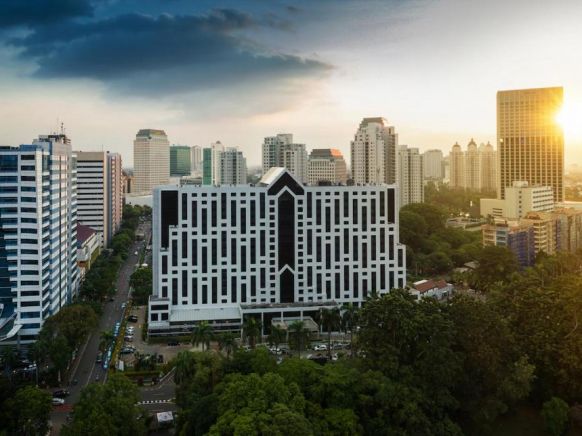 Century Park Hotel, Джакарта