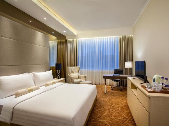 Menara Peninsula Hotel