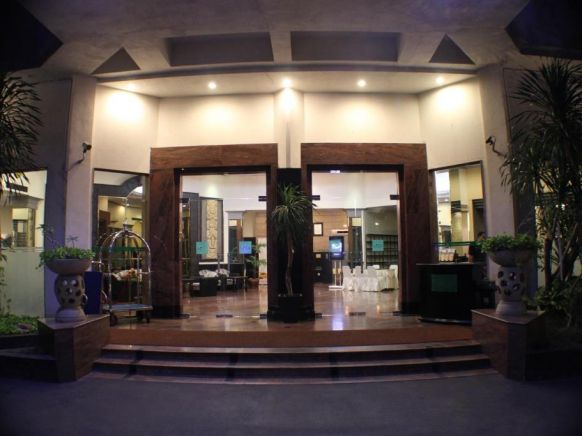 Travellers Hotel Jakarta, Джакарта