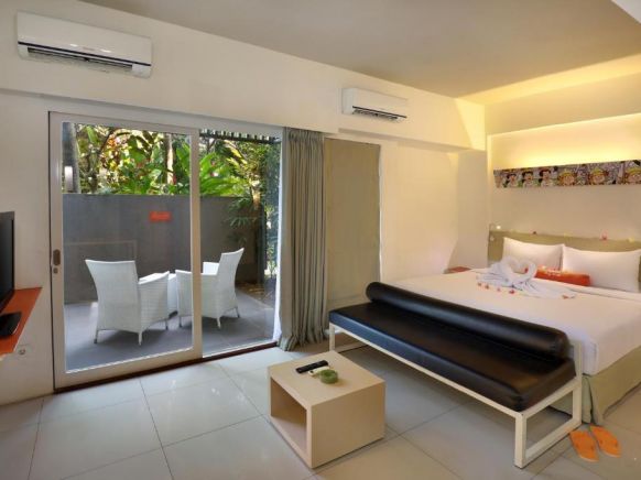 HARRIS Hotel & Residences Sunset Road