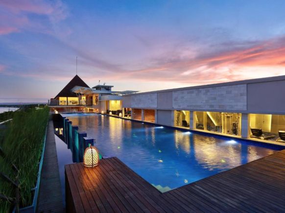 Mega Boutique Hotel
