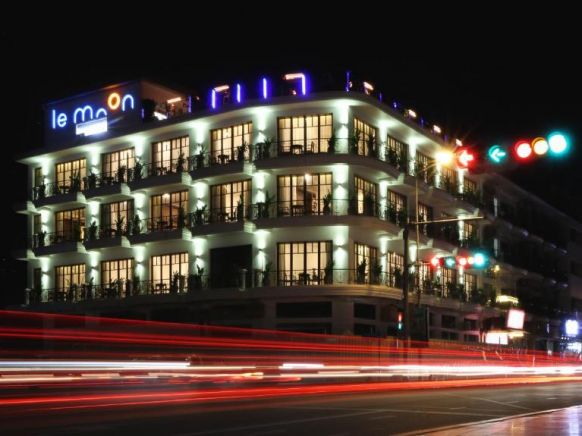 Amanjaya Pancam Suites Hotel, Пномпень