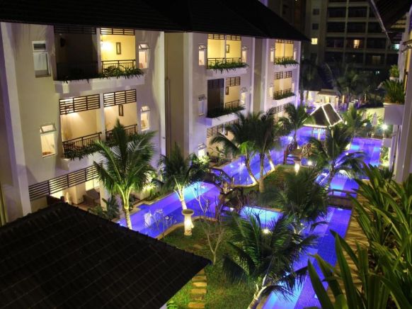 Bali Hotel, Пномпень