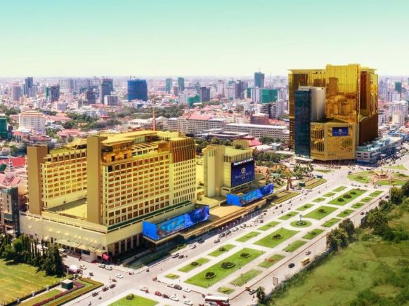NagaWorld Hotel & Entertainment Complex, Пномпень