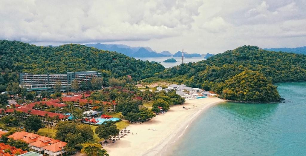 Holiday Villa Beach Resort & Spa Langkawi, Лангкави
