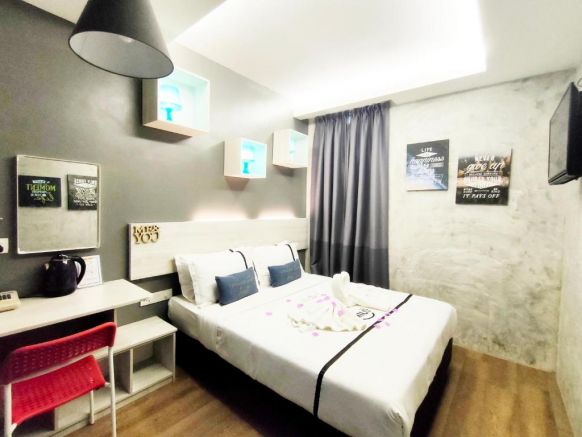 Smile Hotel Danau Kota