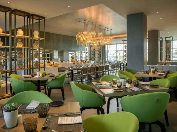 Novotel Muscat Airport
