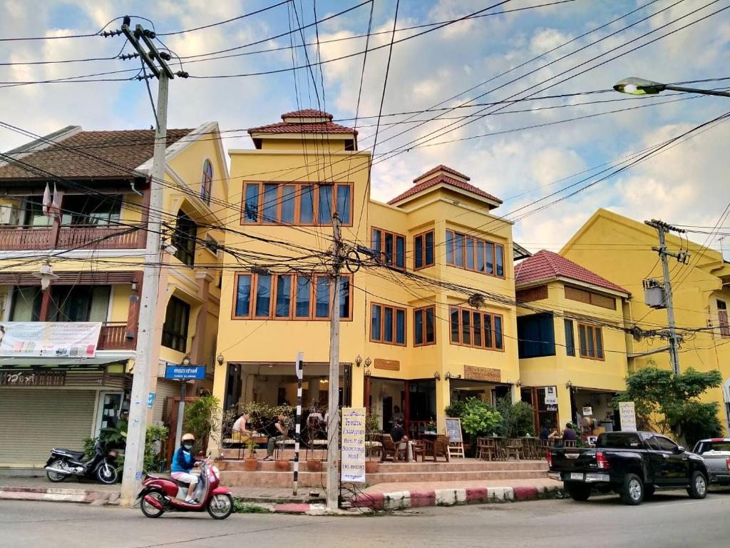 Ban Mae Boonthong, Лампанг