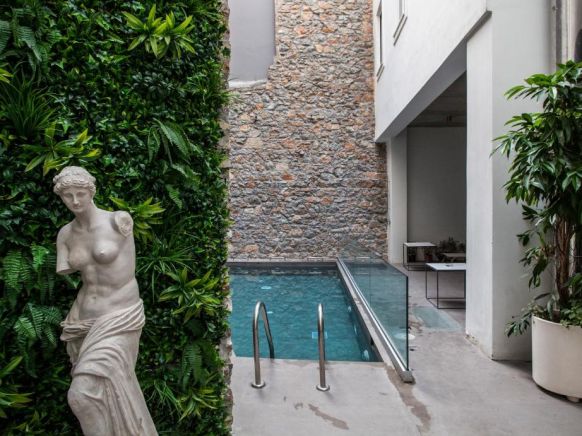 Art Suites Korai