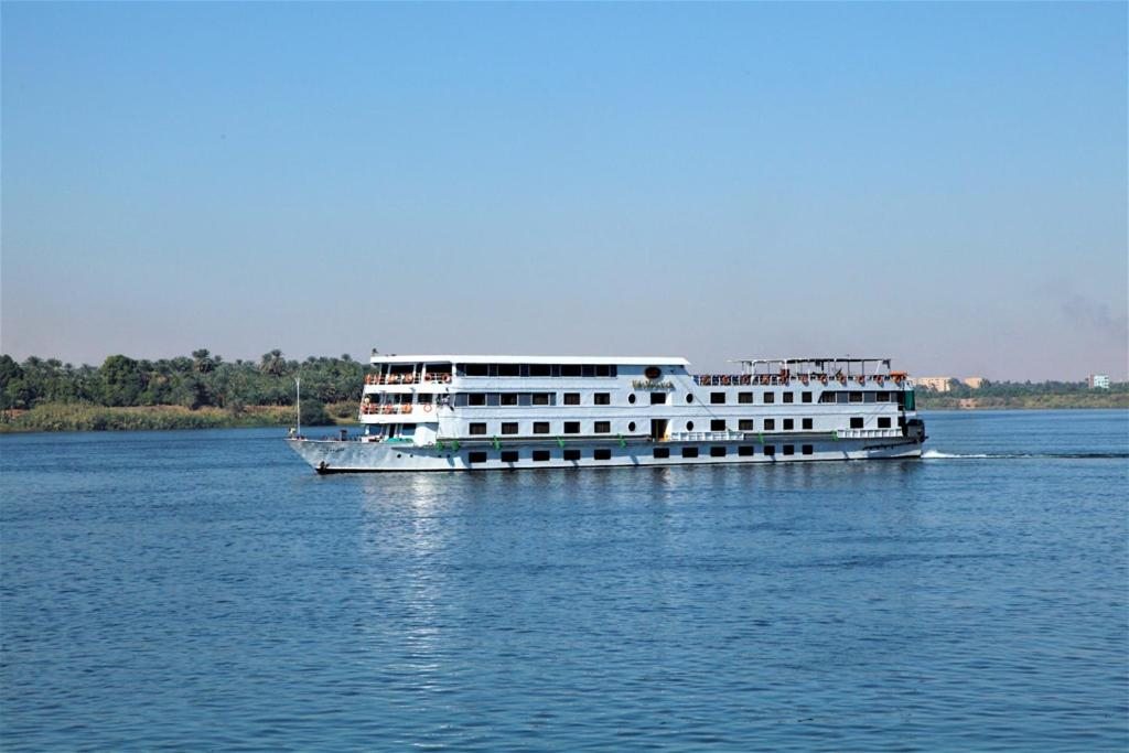Nile Monarch Nile Cruise - Every Monday from Luxor for 07 & 04 Nights - Every Friday From Aswan for 03 Nights, Луксор