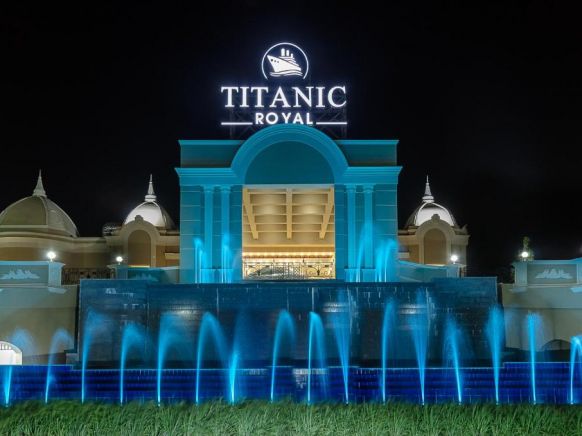 Titanic Royal
