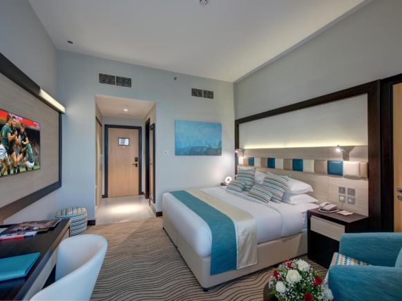 Отель City Avenue Hotel