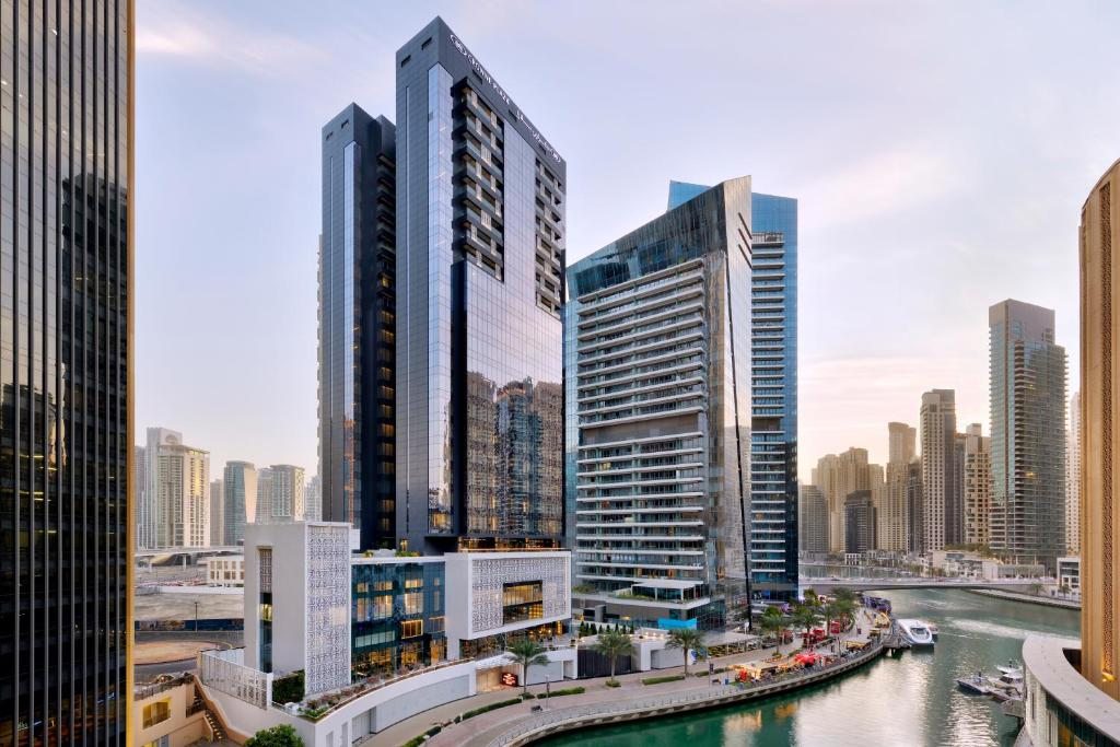Отель Crowne Plaza Dubai Marina, Дубай