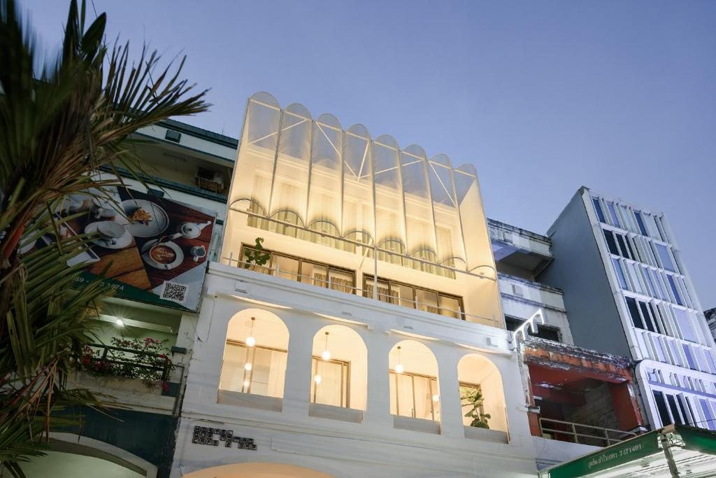 Hostel Our Nomad, Пхукет