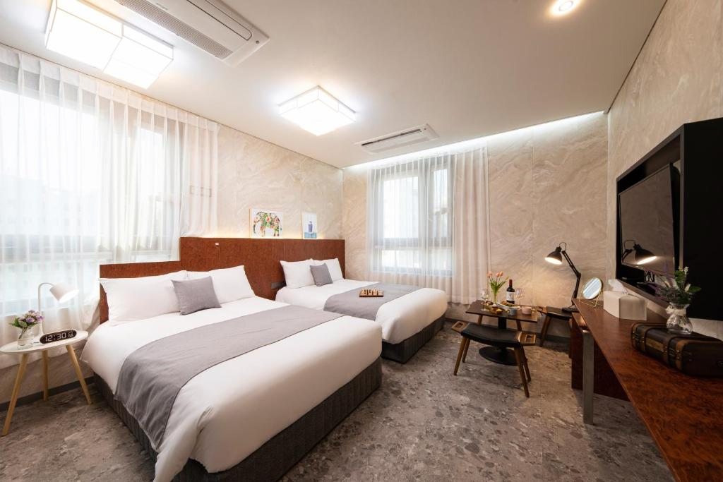 Hotel DM, Сеул
