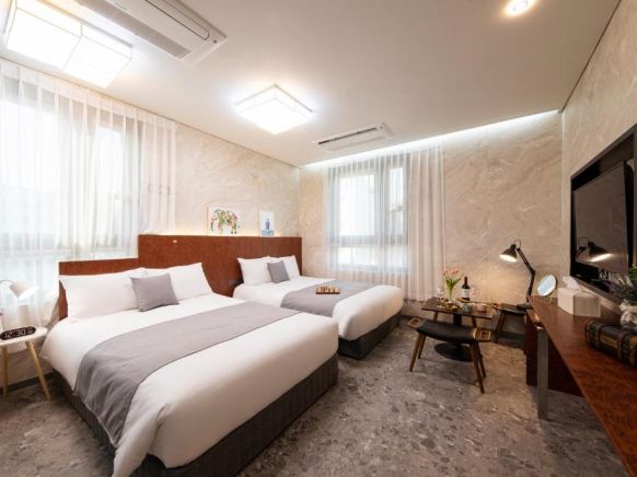 Hotel DM