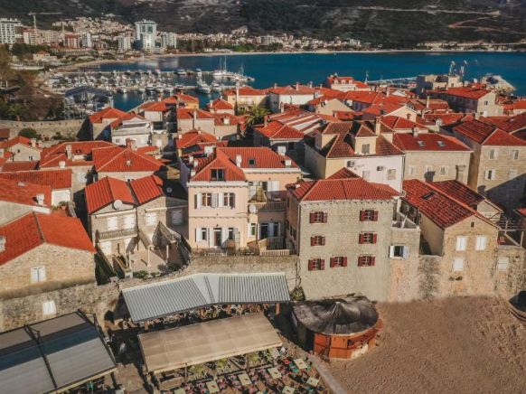R club Apartments Old Town Budva, Будва