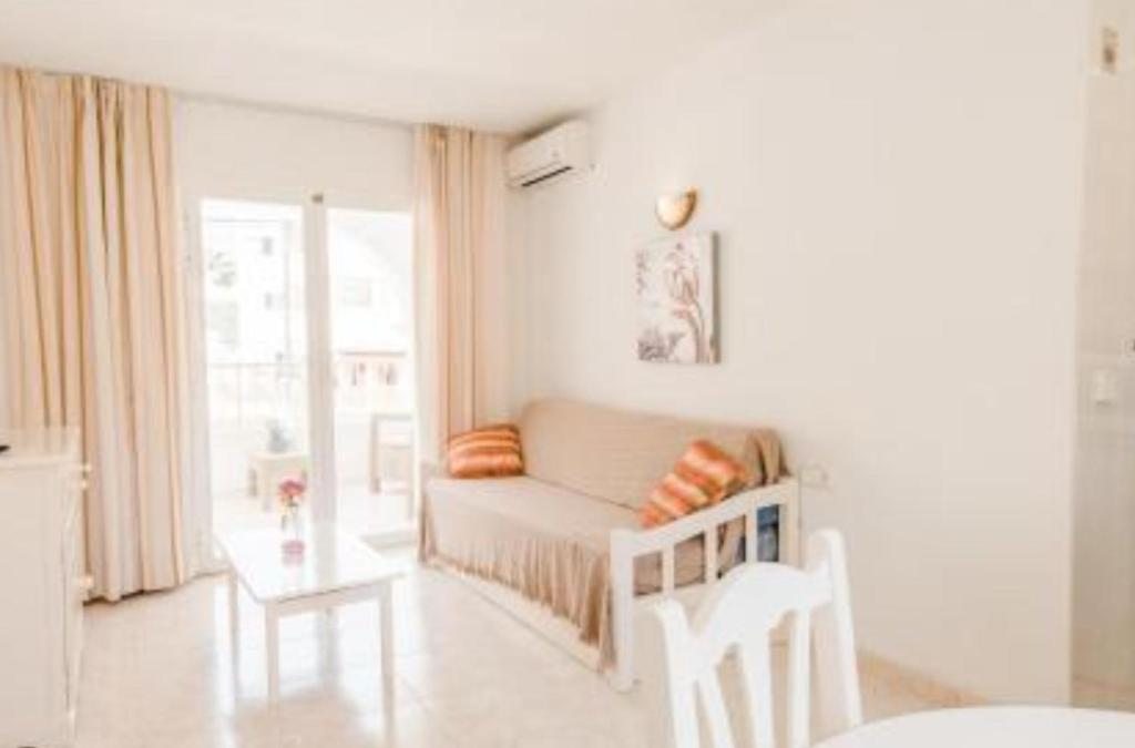 Apartamentos Torres Cardona (Playa), Ибица
