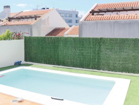 Amazing home in Fuengirola w/ WiFi, 5 Bedrooms and Outdoor swimming pool