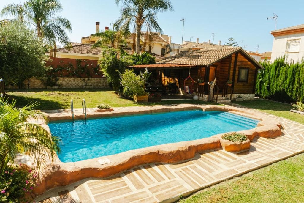 Casa de madera con piscina privada, Мурсия