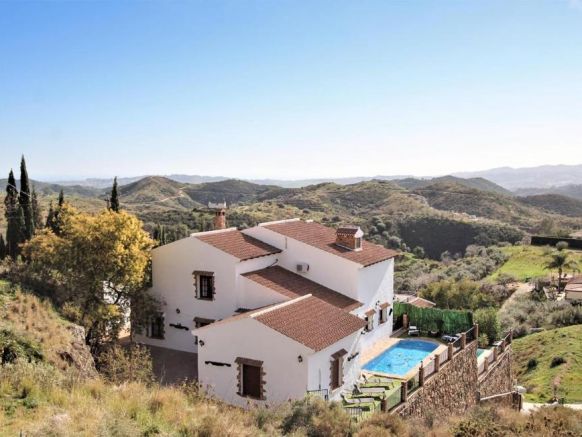 Beautiful home in Mijas w/ WiFi, Outdoor swimming pool and 5 Bedrooms, Михас