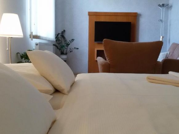 Pension U Labe, Градец-Кралове