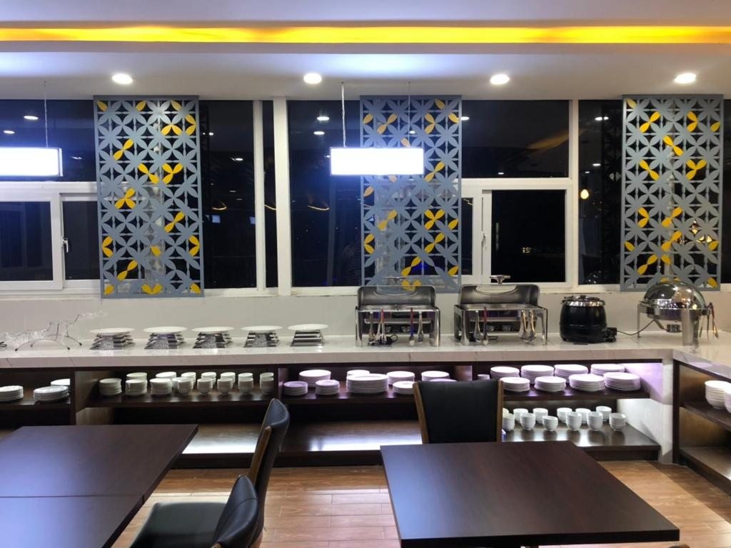 Doha 1 Hotel Saigon Airport, Хошимин