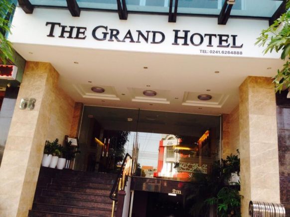 The Grand Hotel, Бакнинь