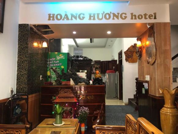 Khách Sạn Hoàng Hương, Куангнгай