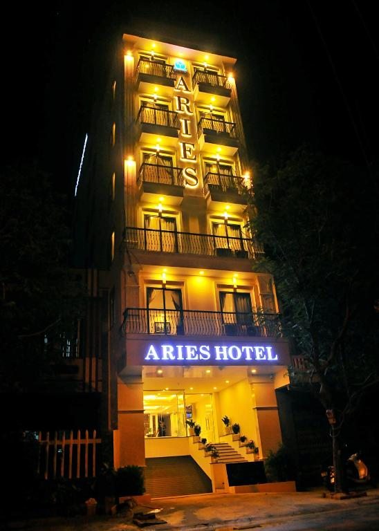 Aries Hotel, Туихоа